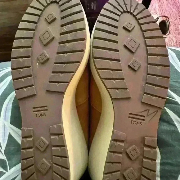 - TOMS Melrose Wedge Boots • SIZE 9 - Picture 7 of 7